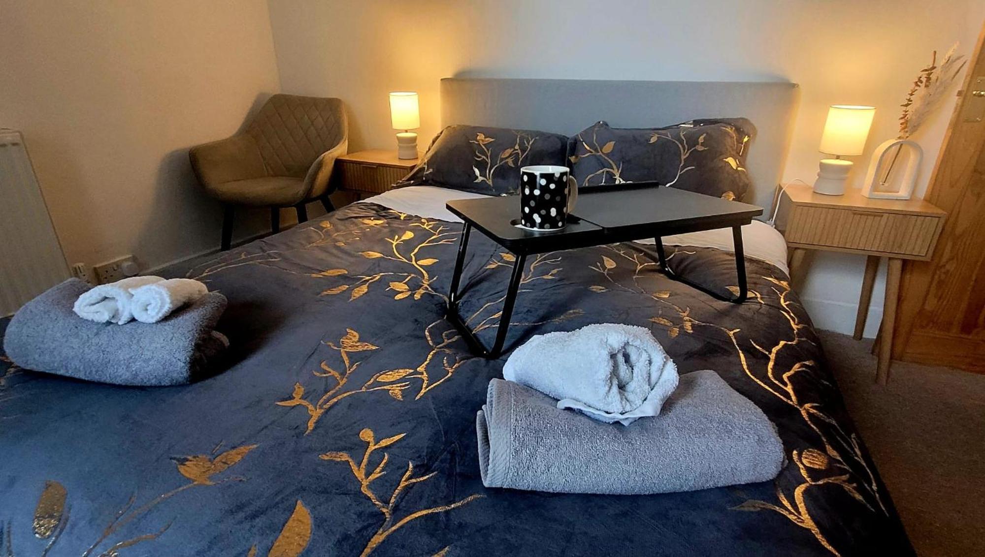 Stylish And Bright Flat In London N8 Turnpike Lane - Piccadilly Line Apartment Luaran gambar