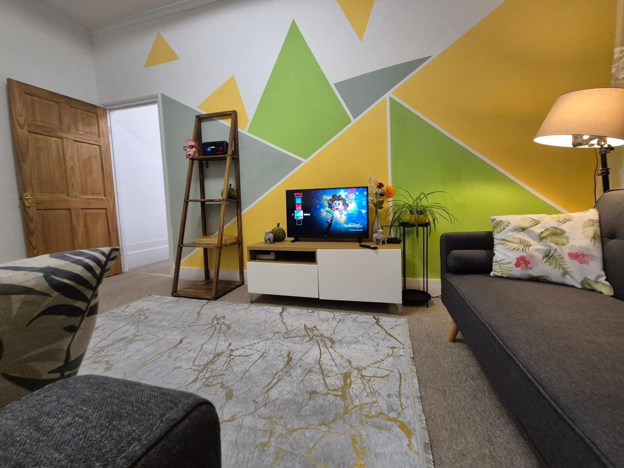 Stylish And Bright Flat In London N8 Turnpike Lane - Piccadilly Line Apartment Luaran gambar