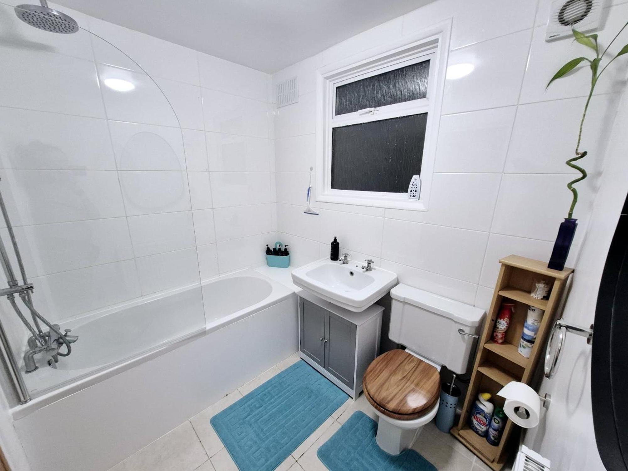 Stylish And Bright Flat In London N8 Turnpike Lane - Piccadilly Line Apartment Luaran gambar